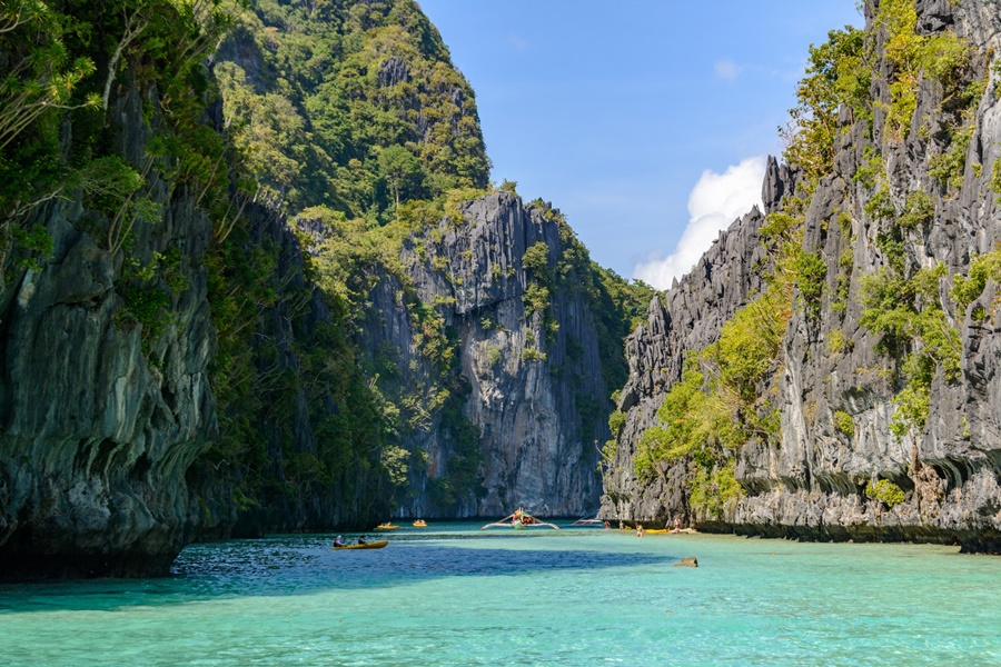 Philippines_Coron_Hidden-Lagoon隱密潟湖_AFotolia_208356479.jpg