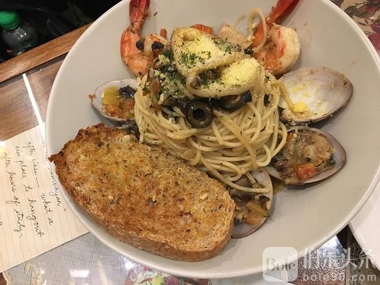 seafood-pasta.jpg