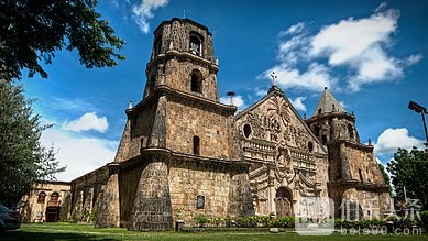 390px-Miagao_Church.jpg