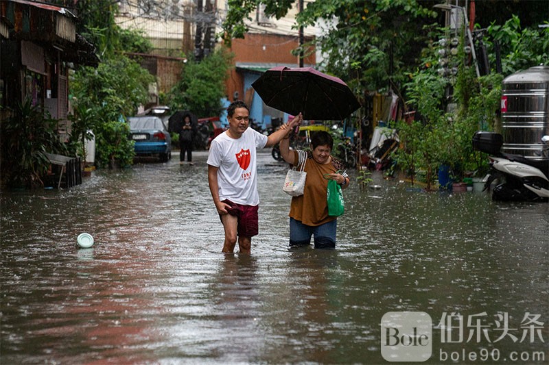 Flood-in-Manila.jpg