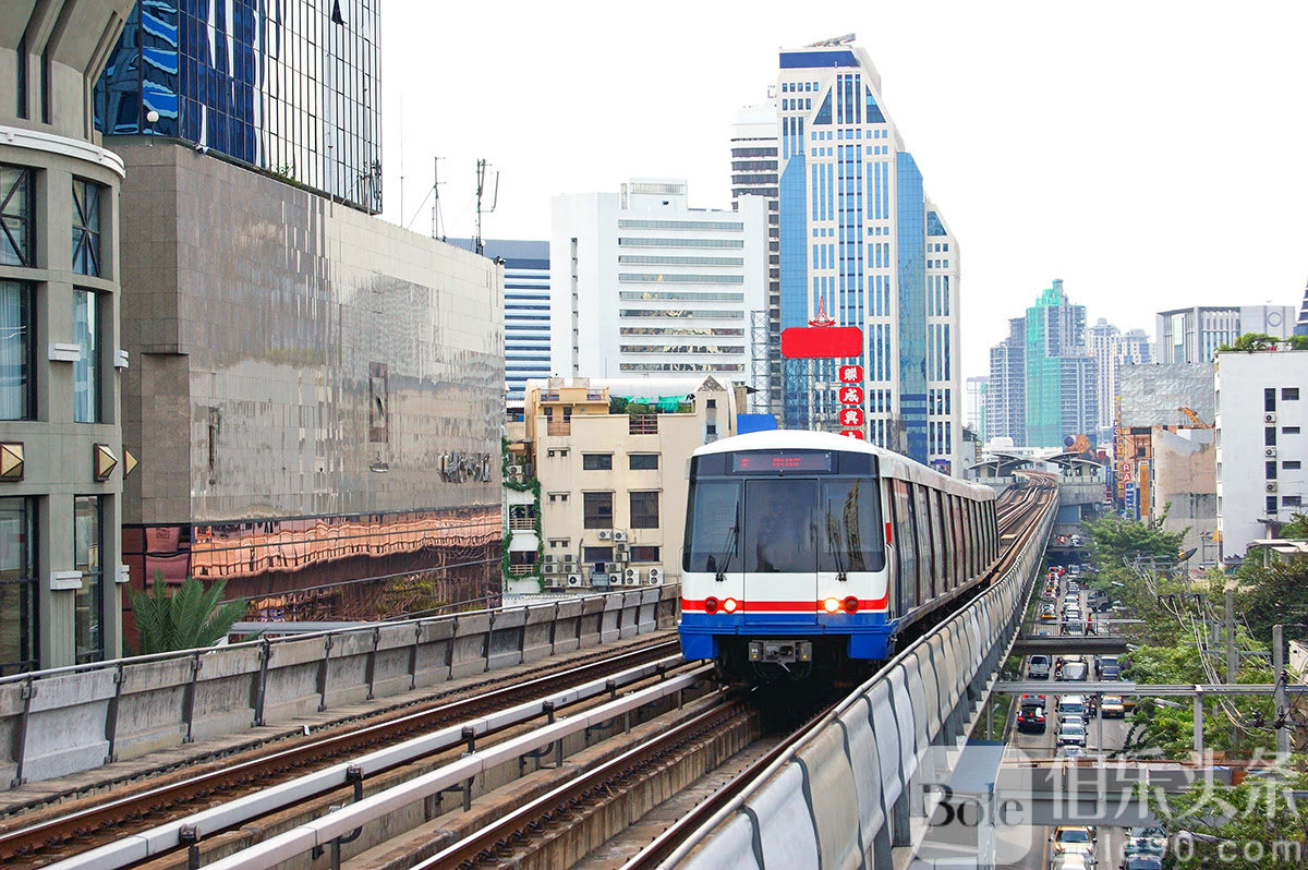 Bagnkok-BTS-Sukhumvit-line.jpg