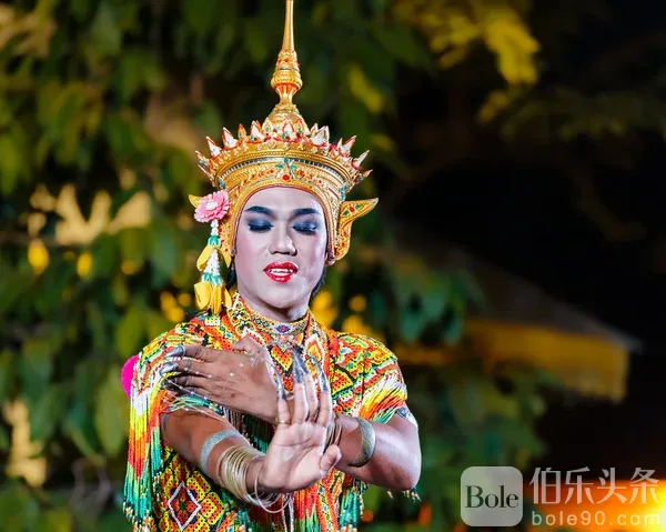 depositphotos_71047797-stock-photo-thai-culture-festival-in-bangkok.jpg