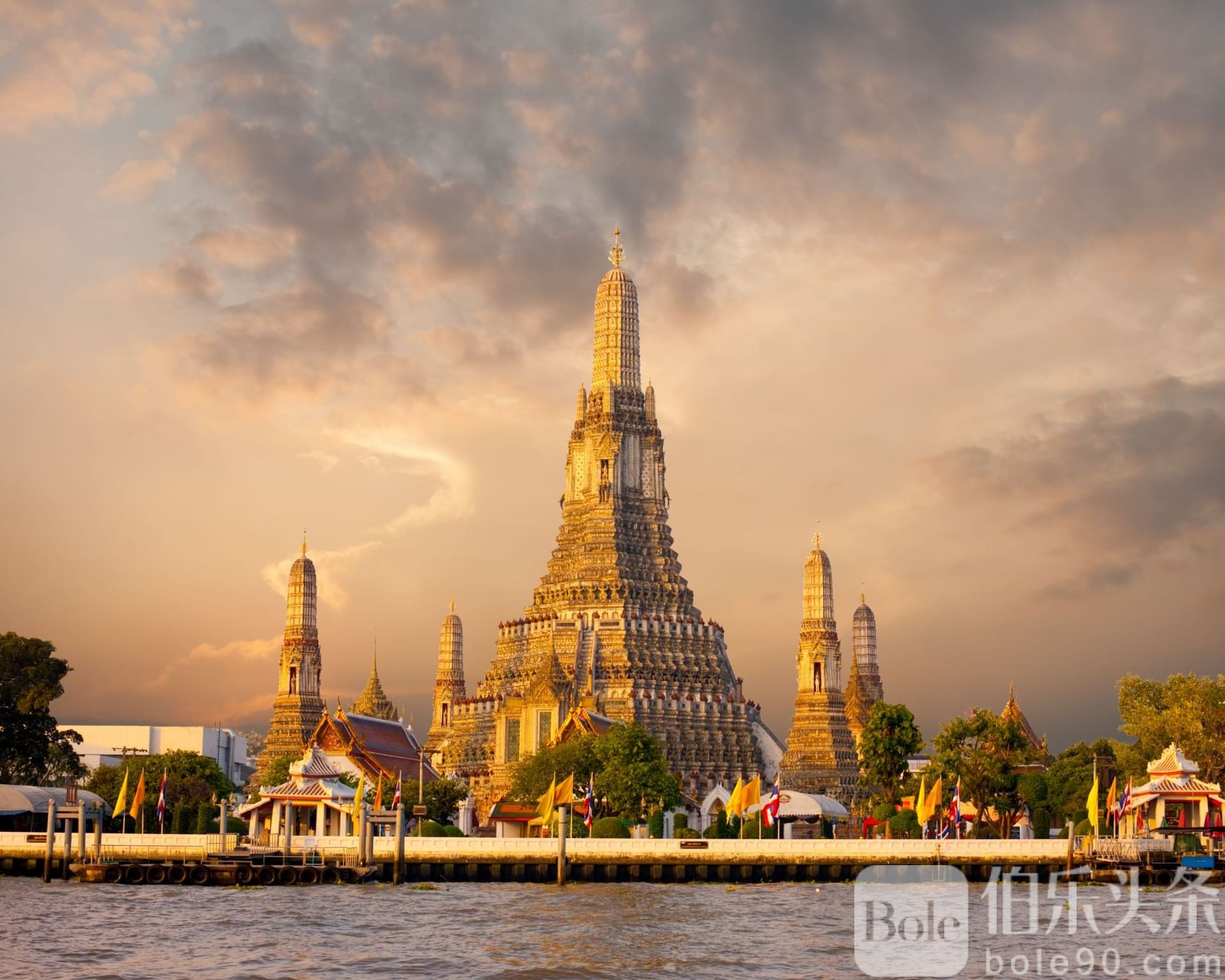 wat-arun.jpg