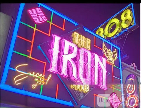 Go-Go-Bar_Pattaya_The-Iron-Club2.jpg