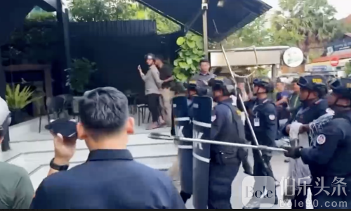 中国男子金边健身房自伤被宪兵及时救下