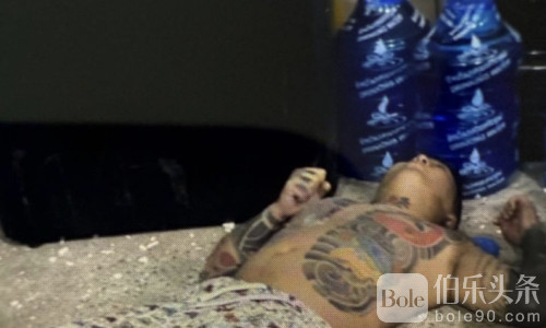 命硬到爆！中国男子西港赌场跳楼砸中轿车奇迹生还