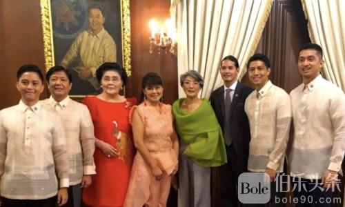 马科斯“吸毒史”被实名爆锤！总统药检拒做成焦点