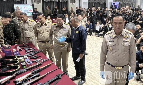 泰国大清洗！官员勾结华人造2万假证，千万毒丸被截！