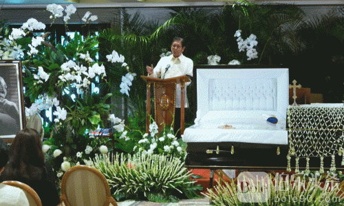 菲律宾政坛传奇恩里莱逝世，马科斯送最后告别