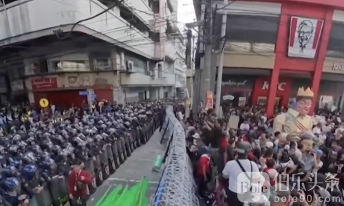 反腐示威升温！雷克托大道被封 警方部署铁网防骚乱