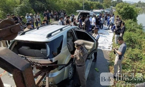 泰国跨境劳工车祸惨案！9名柬埔寨乘客当场惨死