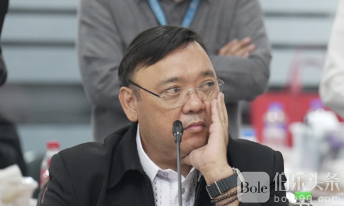 罗计怒怼红色通缉令：控政府借人贩案搞政治清算！