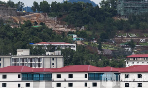 拆一栋建十栋！亚太城周边疯狂扩建 水沟谷工地昼夜狂推土