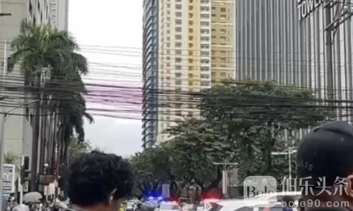 马卡蒂东方花园突现小菲游行，华人群体谨慎避让！