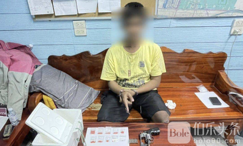 左手毒品右手枪 曼谷毒贩这次跑都跑不掉！