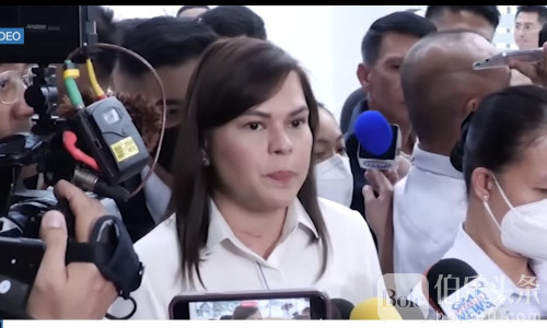 莎拉回应“送钱指控”：有人在故意阻挠我竞选总统！