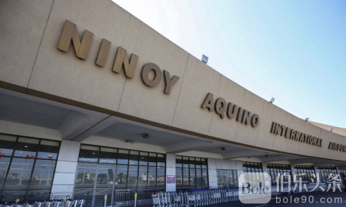 马尼拉机场新设“未成年人出境”服务台，护航小旅客安全！