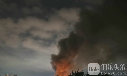 马尼拉住宅区火光冲天，火势急速升级至三级警报！