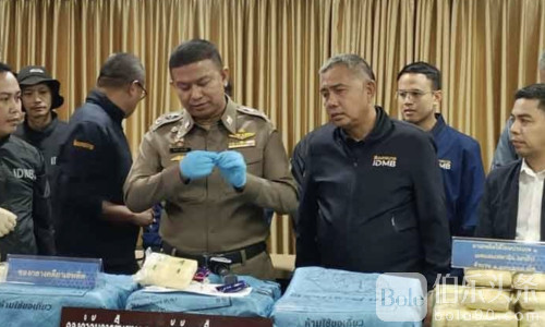 百万粒冰毒被截！泰国警方当街擒获“那瓦敏”毒枭