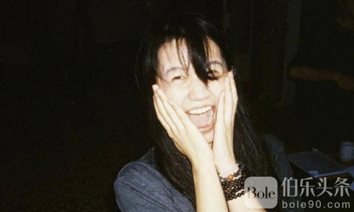 23岁中国女导演坠亡案新进展：中印两名嫌疑人被移送法院