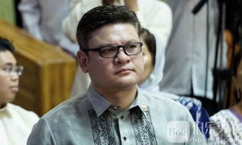 兄妹政治对抗升级，萨拉弹劾计划遭公开抨击！