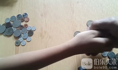 深夜街头赌局被端！奎松市三男子涉非法赌博落网