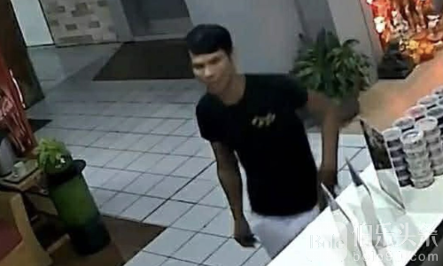 泰国酒店变凶案现场！男子持铁器虐杀女前台后洗劫逃亡