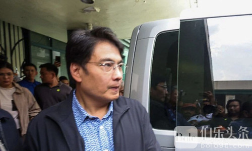 刚进监狱就被“打回原形”：雷维拉发现这里真没特权