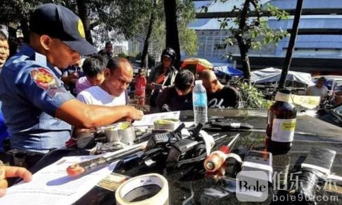 同胞设局？中国人在马卡蒂警察局差点被绑架了