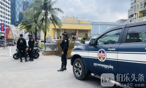 西港警方突袭豪华酒店现场封楼！五名中国人卷入赌场黑网