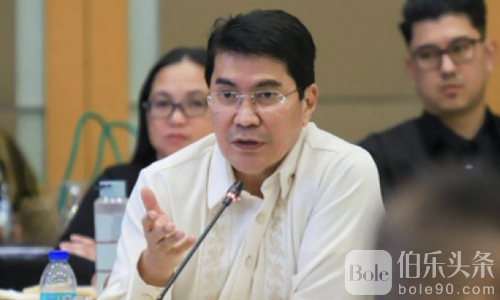 图尔福回应中国副发言人：菲律宾宪法保障言论自由