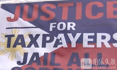 腐败风暴失控！菲律宾街头掀起逼宫式车队抗议