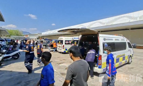 泰国占他武府冷库化学品泄漏，多名工人昏迷紧急送医