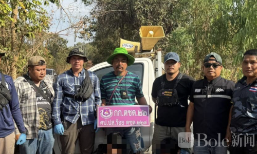 灵车惊现毒品军火库！泰国警方截获6.6万粒冰毒