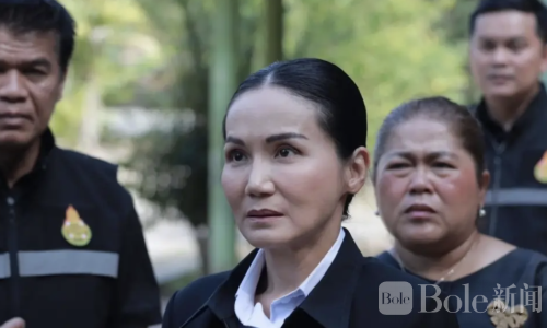 泰国总理拍板赔百万！女校长为护学生殉职获国家抚恤