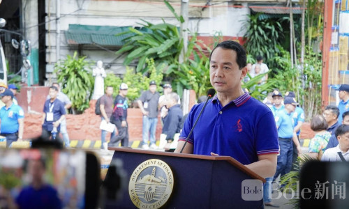 1.88亿比索灰飞烟灭！菲律宾海关公开碾碎走私香烟