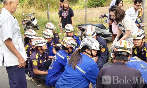 升学路遇“致命尾追”，泰国大叔载孙女摩托秒变丧命现场！