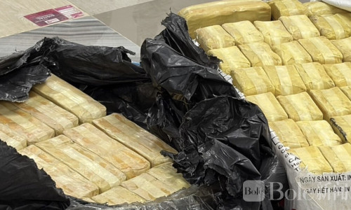 重磅突袭！泰国警方查获390万颗冰毒，3嫌疑人落网