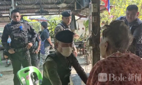 从海外归来后性情大变？泰国男子失控劫持母亲与祖母