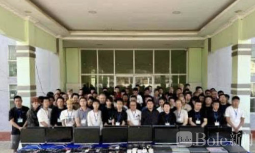 缅甸木姐突袭电诈窝点，85名中国狗推被抓！