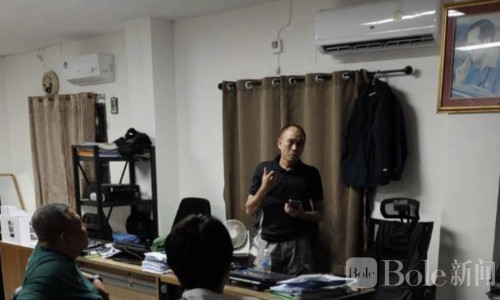 悲痛！泰国7岁女童家中遭母勒杀，后续追捕中