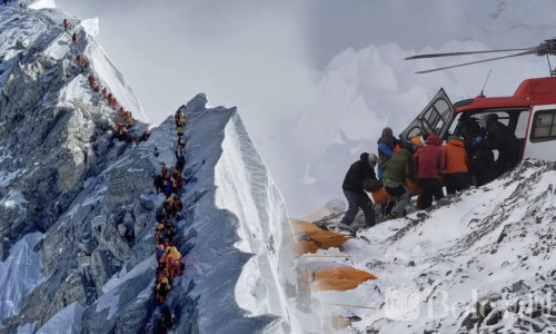 尼泊尔登山险变诈骗圈，32人被控操作“假救援”