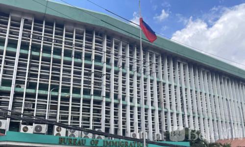 菲移民局：这些外国人可能被驱逐出境并列入黑名单