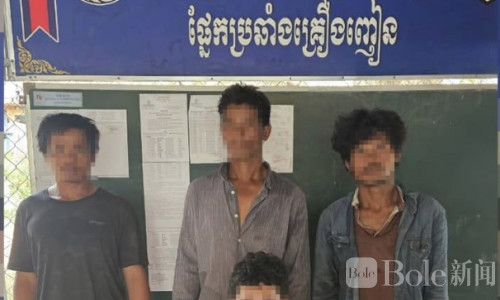 泰国巴真府惨剧，拖车撞废品三轮车导致回收者身亡