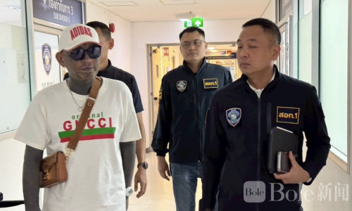 泰国网警抓“颂哥拉帕纹身哥” ，涉推广赌博网站被判监4个月