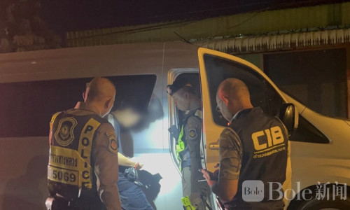 泰国高速拦下“混载车”：6名非法老挝劳工藏身旅游车队被抓