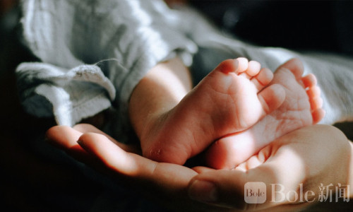 母亲“网上卖子”案宣判：菲律宾法院裁定最高或判6年监禁