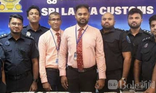 9名中国籍人员携大量设备入境被捕，涉电诈案曝光