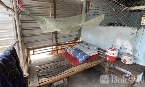 为买毒品要钱被拒，泰国男子挥刀砍伤两名八旬祖母