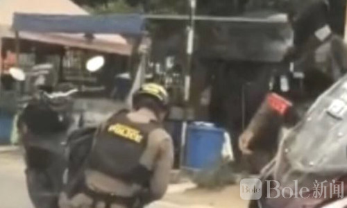 泰国男子骑摩托逃警追逐摔死！目击者爆料：疑被警察踢车